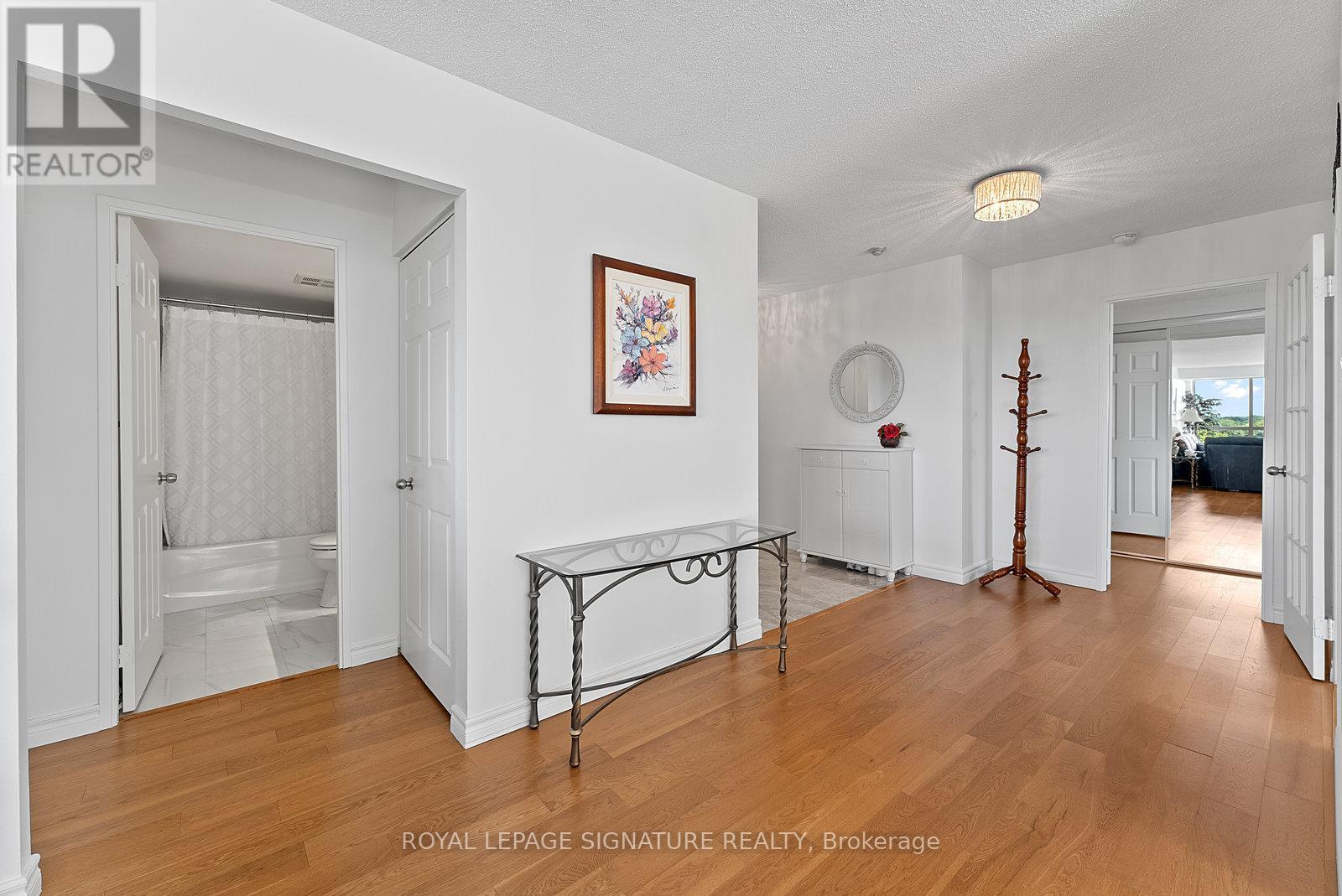Photo 27 of 524 25 Austin Drive, Markham ON