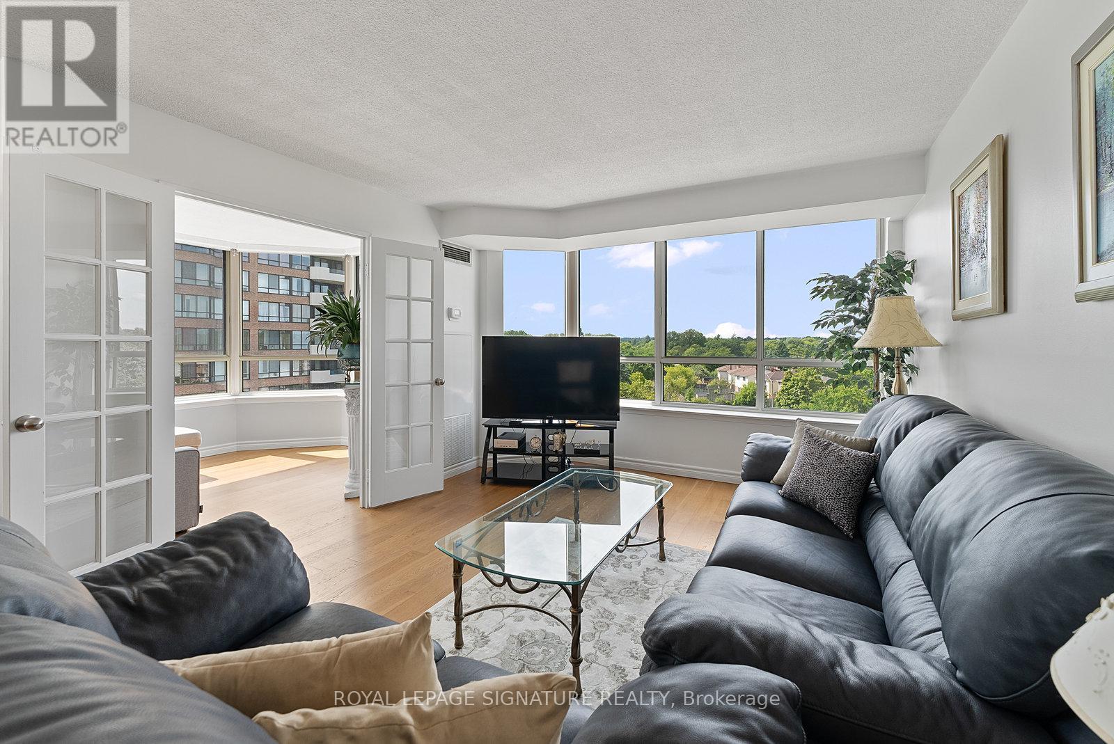 Photo 4 of 524 25 Austin Drive, Markham ON