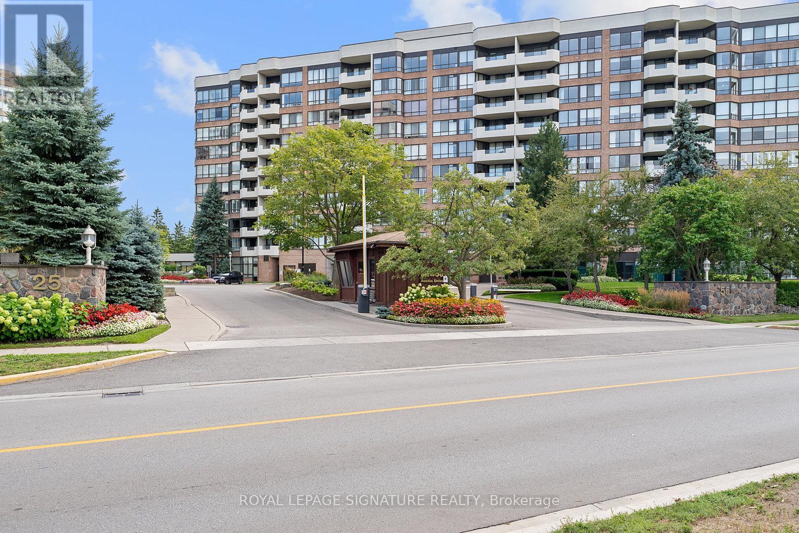 Photo 48 of 524 25 Austin Drive, Markham ON