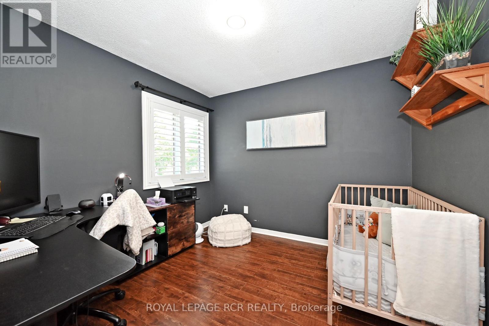 Photo 29 of 24 Murdock Avenue, Aurora ON