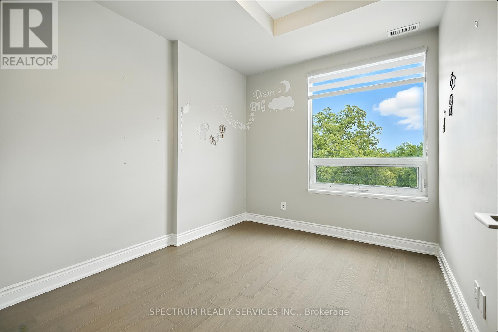 Photo 26 of 411 86 Woodbridge Avenue, Vaughan ON