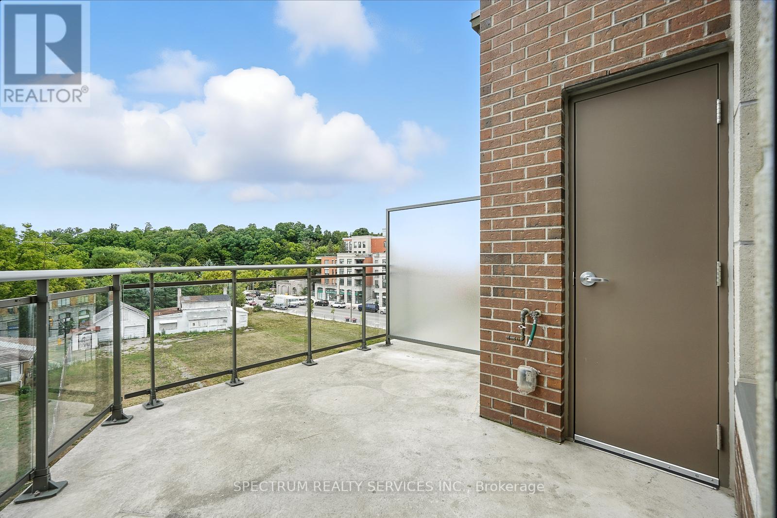 Photo 28 of 411 86 Woodbridge Avenue, Vaughan ON
