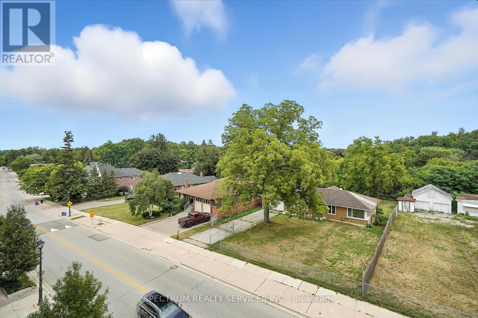 Photo 30 of 411 86 Woodbridge Avenue, Vaughan ON