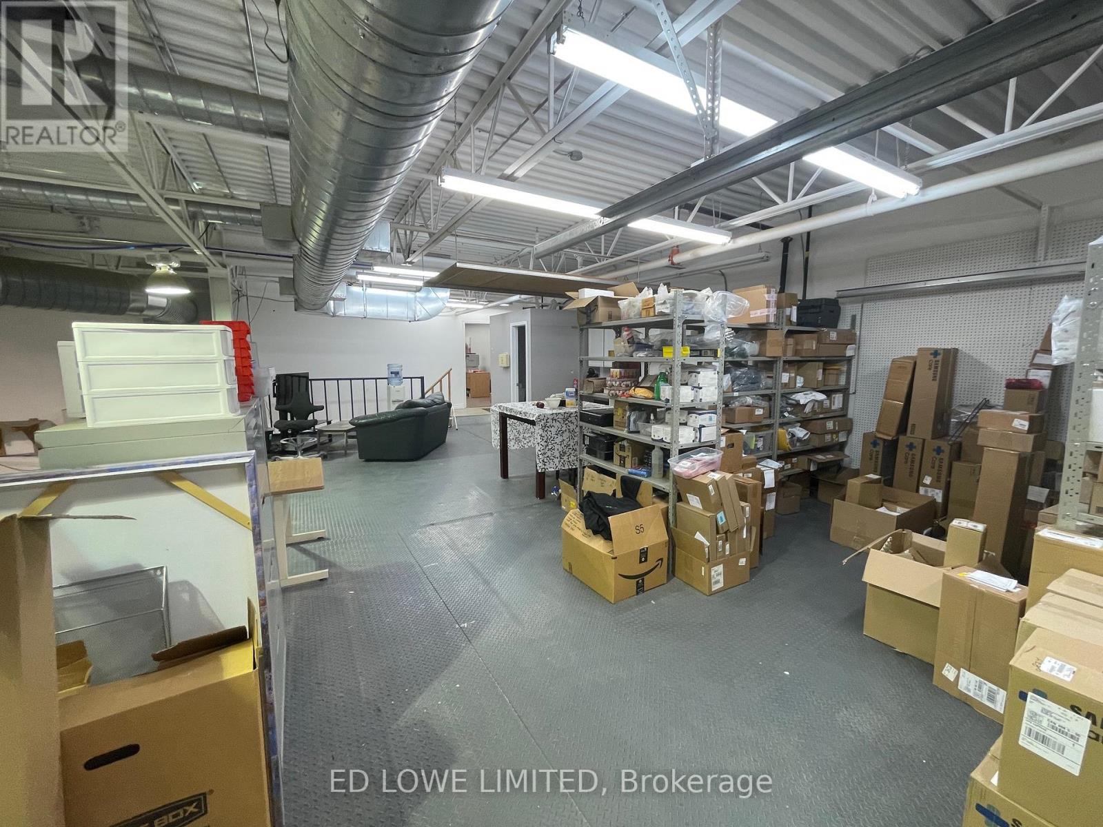 Photo 12 of 18 19 647 Welham Road, Barrie ON