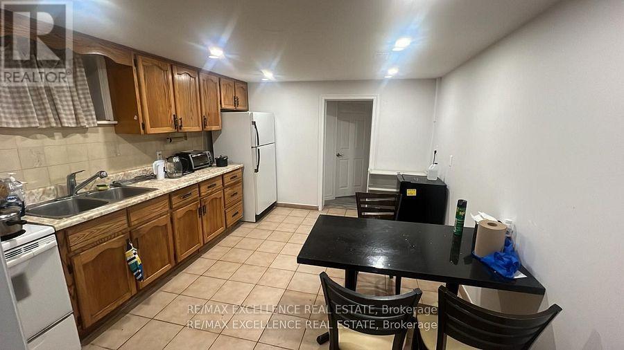 Photo 2 of 25 Garratt Room Boulevard, Toronto ON