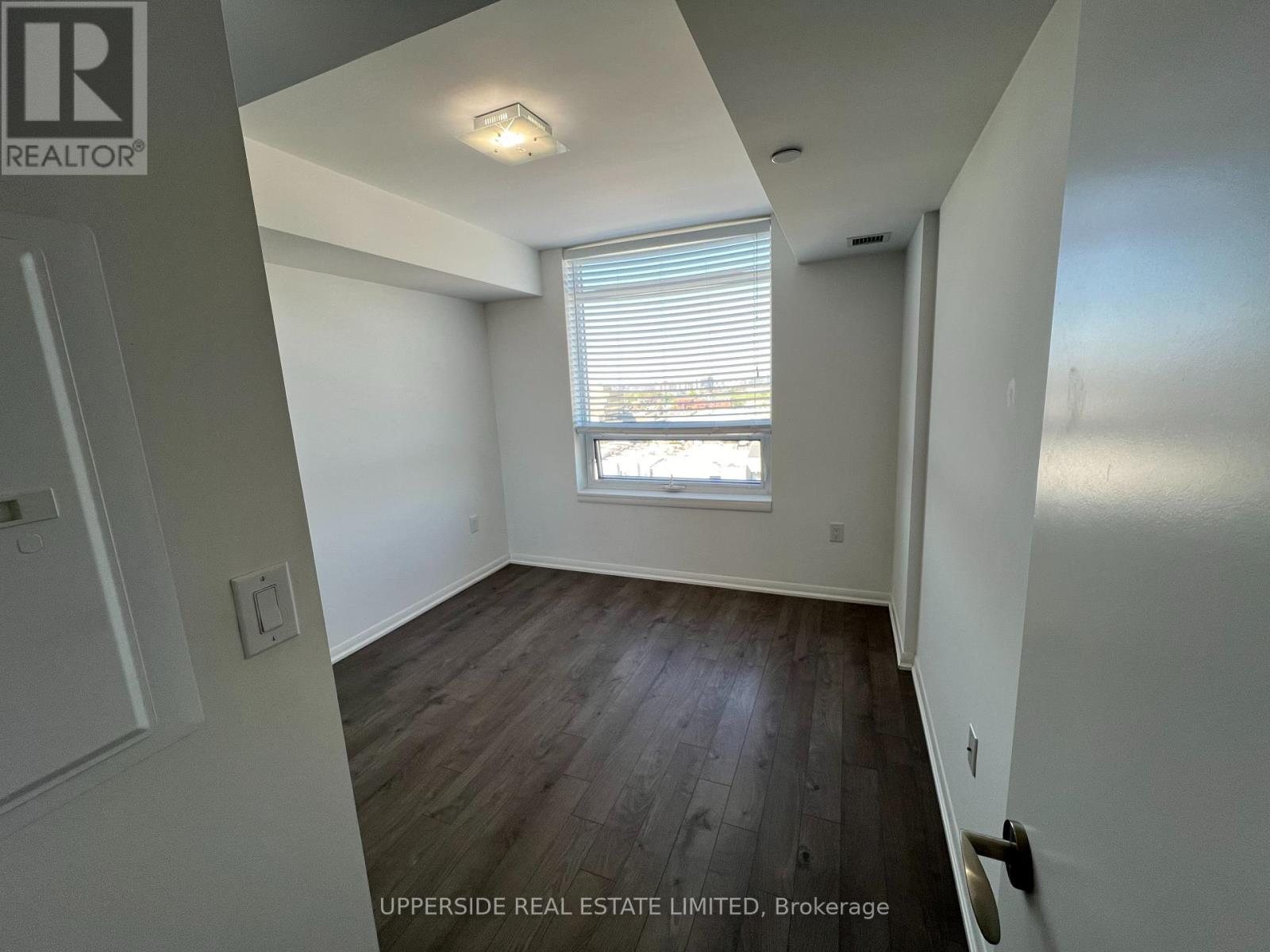 Photo 15 of 1301 3091 Dufferin Street, Toronto ON