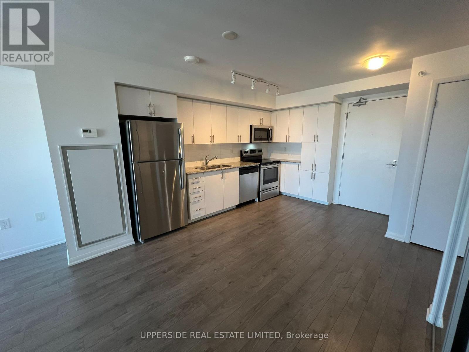 Photo 2 of 1301 3091 Dufferin Street, Toronto ON