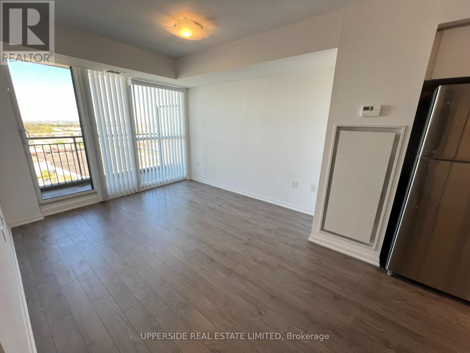 Photo 4 of 1301 3091 Dufferin Street, Toronto ON