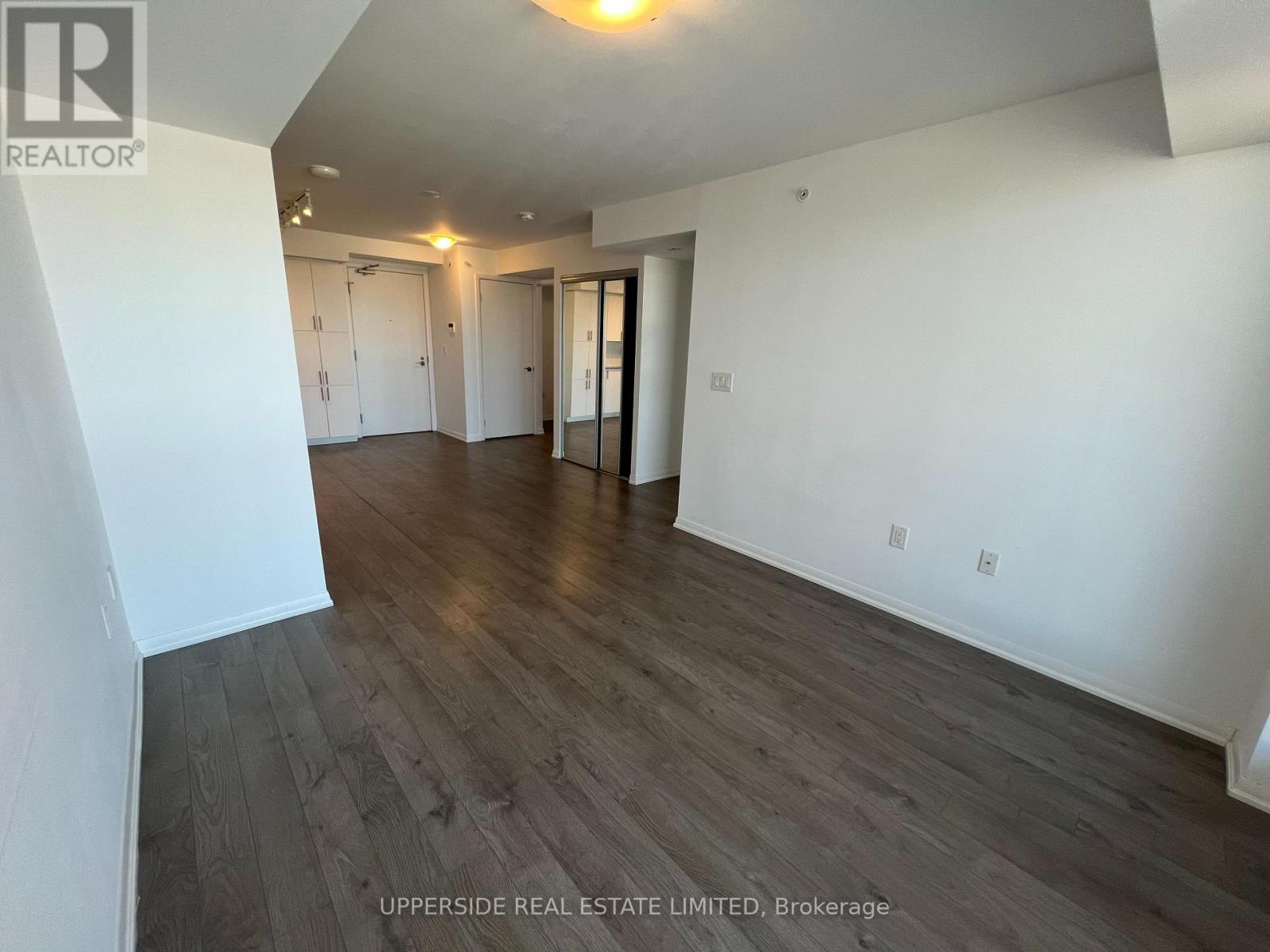 Photo 6 of 1301 3091 Dufferin Street, Toronto ON