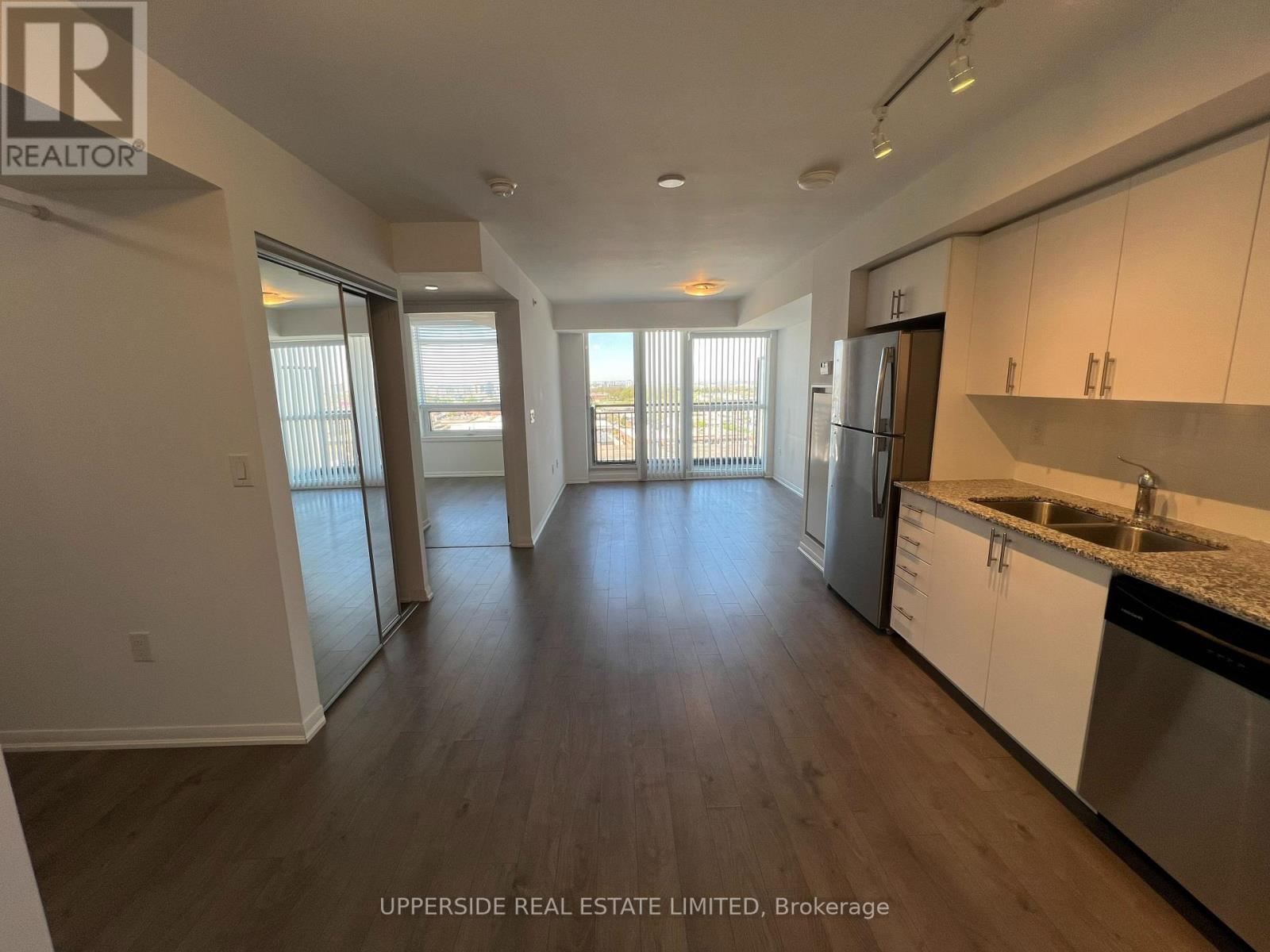Photo 7 of 1301 3091 Dufferin Street, Toronto ON