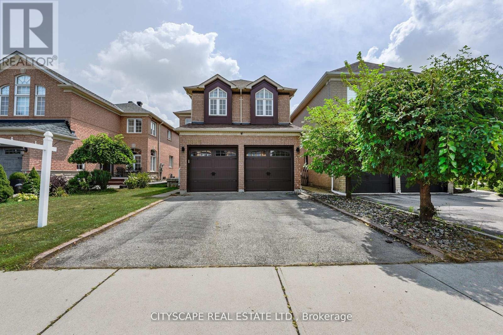 Photo 3 of 3386 Gumwood Road, Mississauga ON