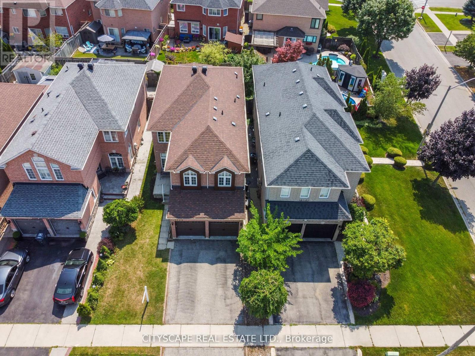 Photo 45 of 3386 Gumwood Road, Mississauga ON