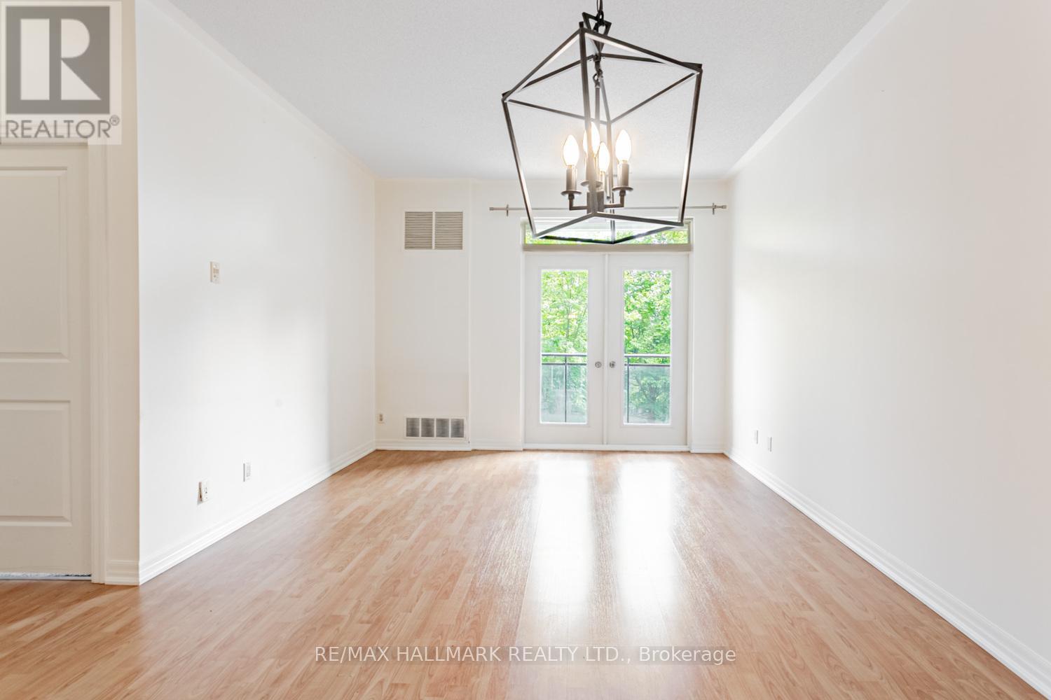 Photo 17 of 115 245 Dalesford Road, Toronto ON