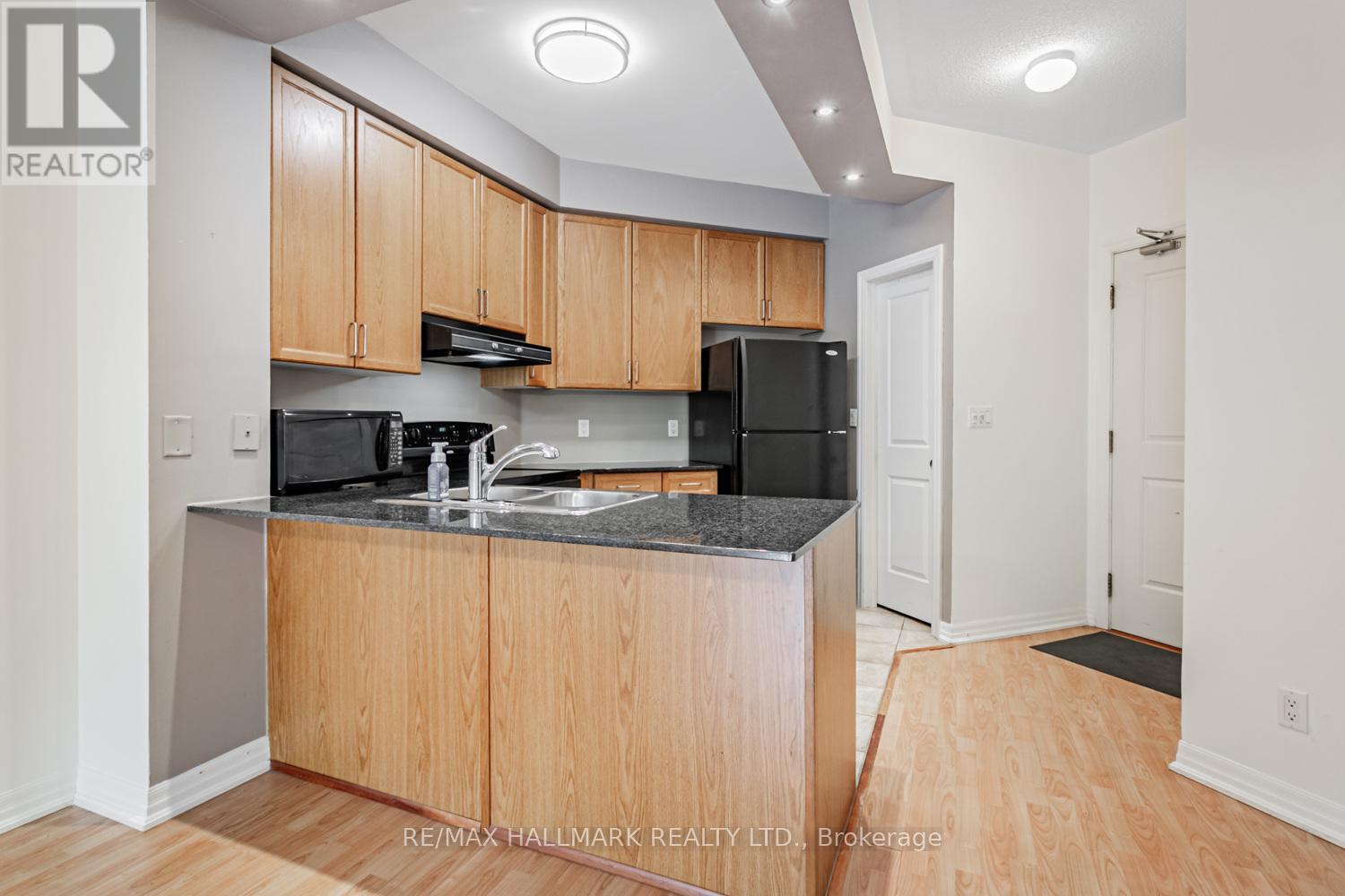 Photo 4 of 115 245 Dalesford Road, Toronto ON