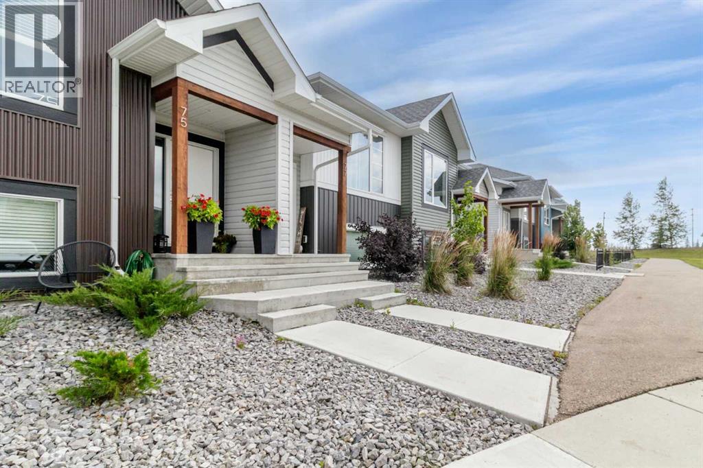 Single Family House Bi-level for Sale in  Ellington Crescent Evergreen Red Deer 