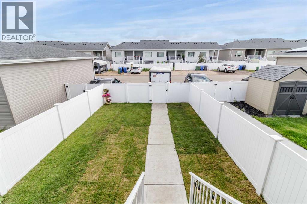 Single Family House Bi-level for Sale in  Ellington Crescent Evergreen Red Deer 