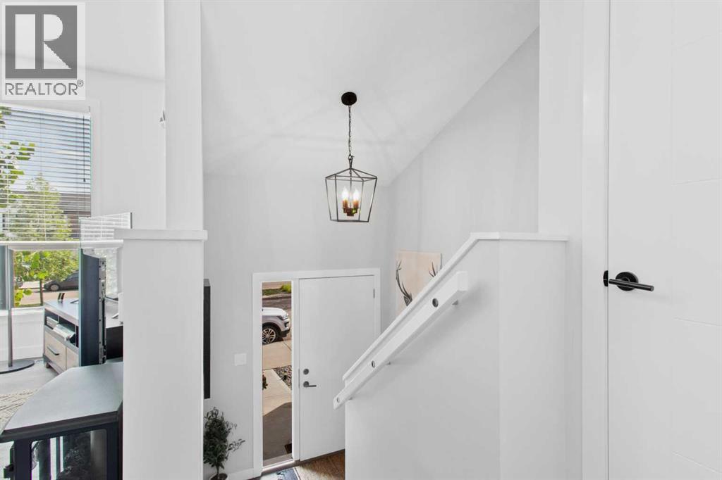Single Family House Bi-level for Sale in  Evergreen Way Evergreen Red Deer 