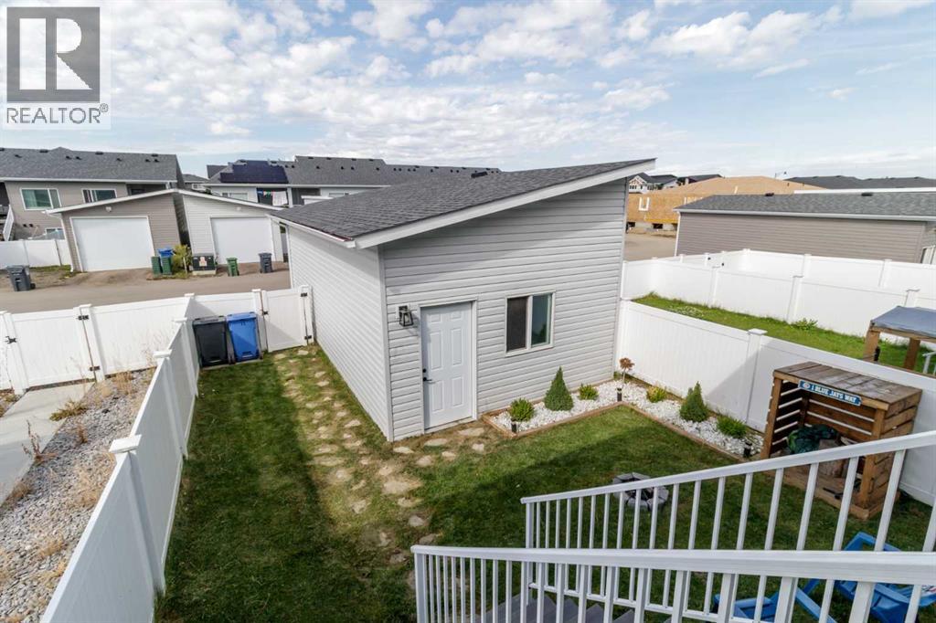 Single Family House Bi-level for Sale in  Evergreen Way Evergreen Red Deer 