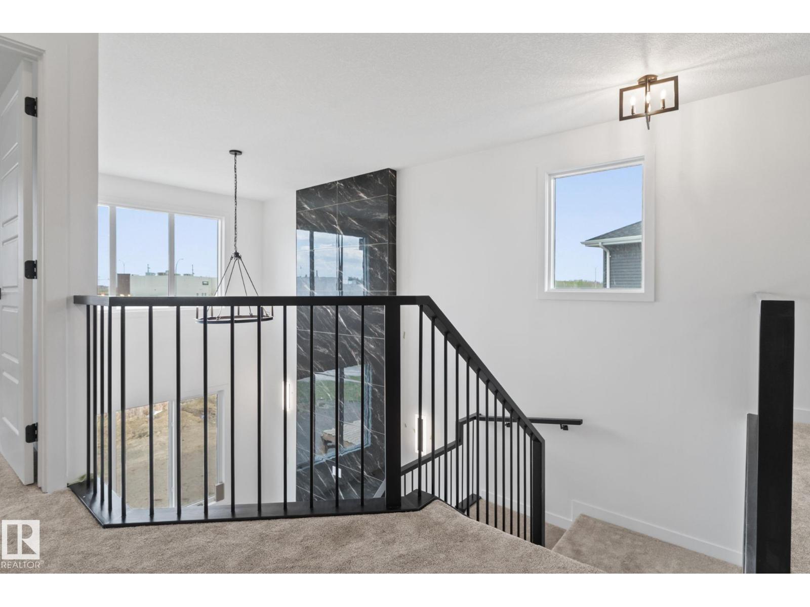 Photo 11 of 36 Sun Meadows Cl, Stony Plain AB