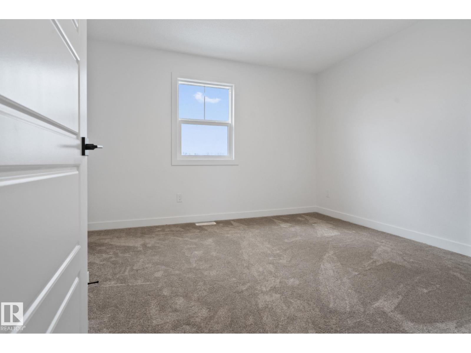 Photo 24 of 36 Sun Meadows Cl, Stony Plain AB