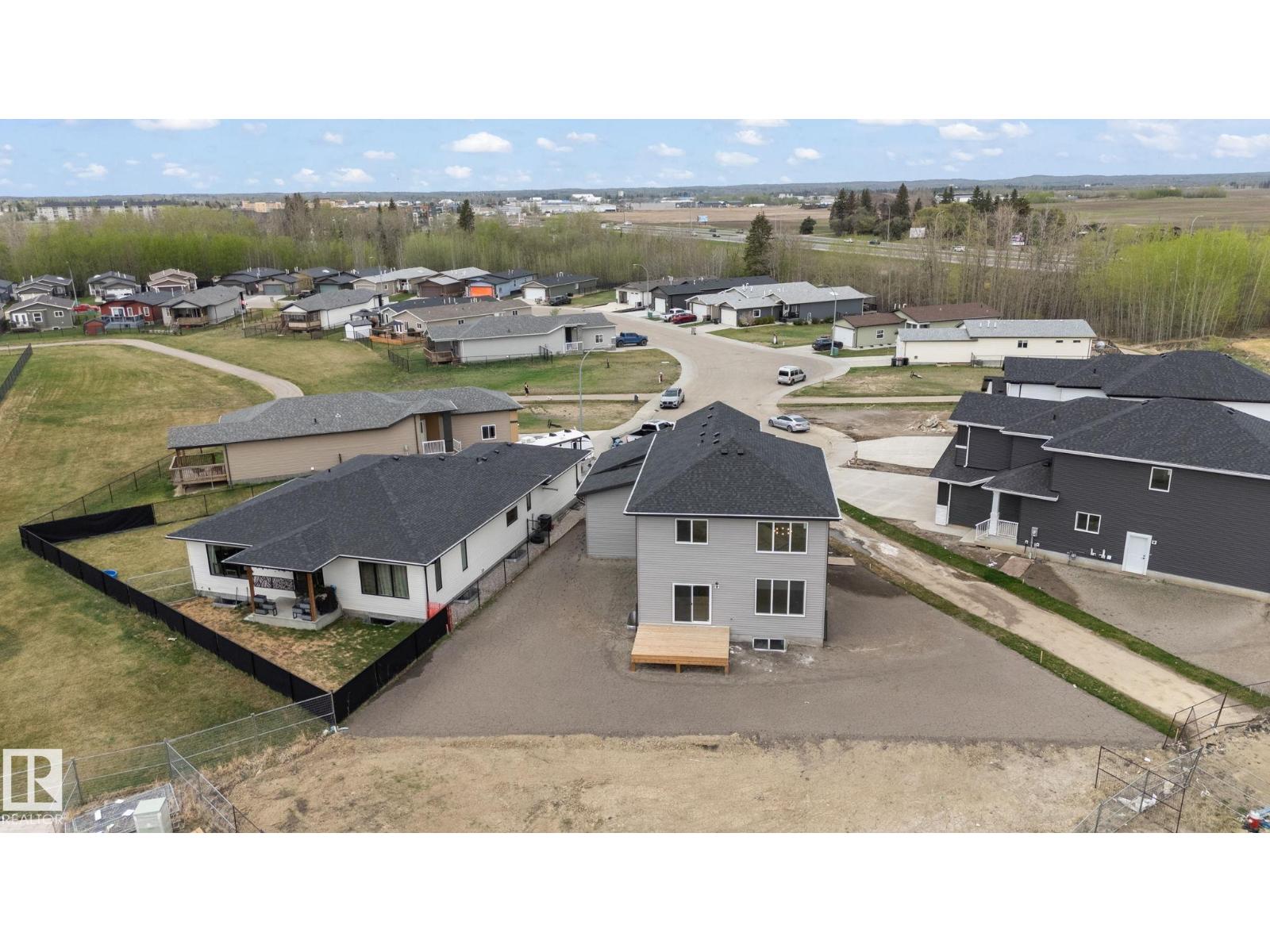 Photo 3 of 36 Sun Meadows Cl, Stony Plain AB