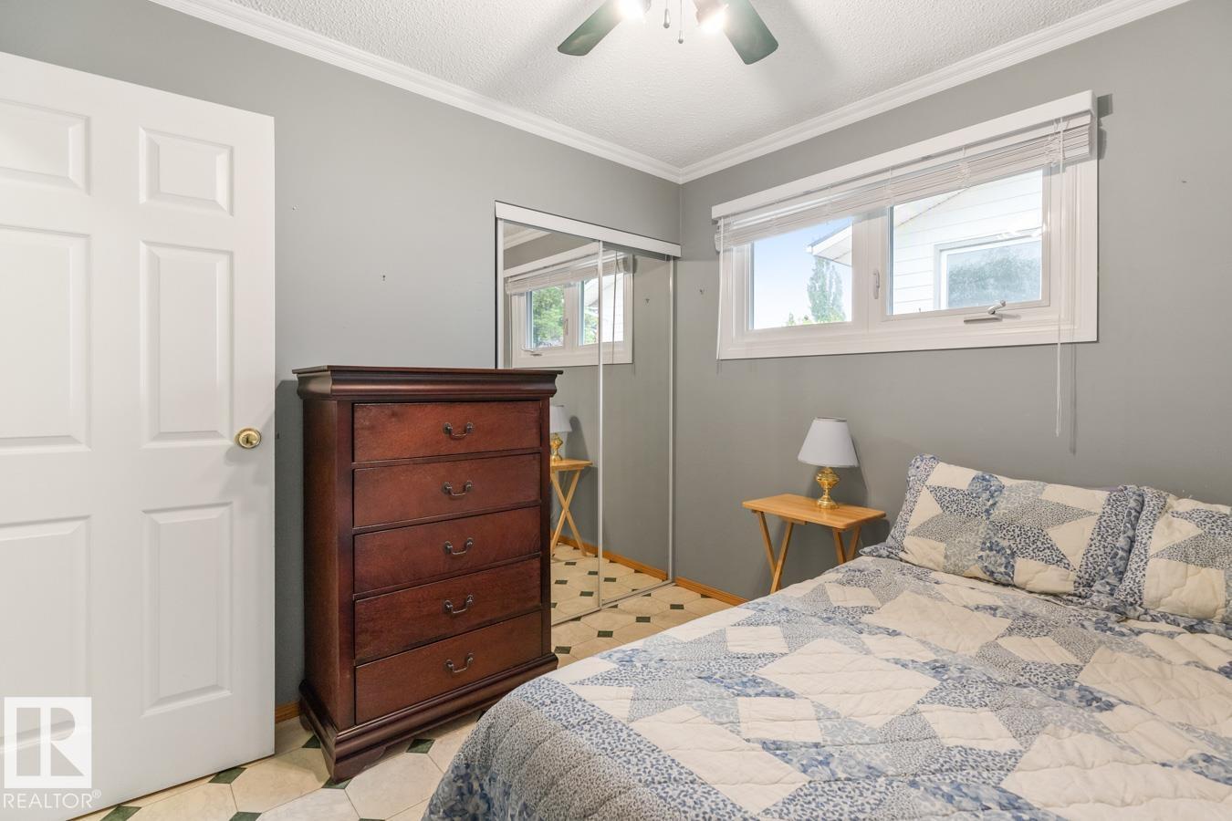 Photo 18 of 5116 14 Av Nw, Edmonton AB