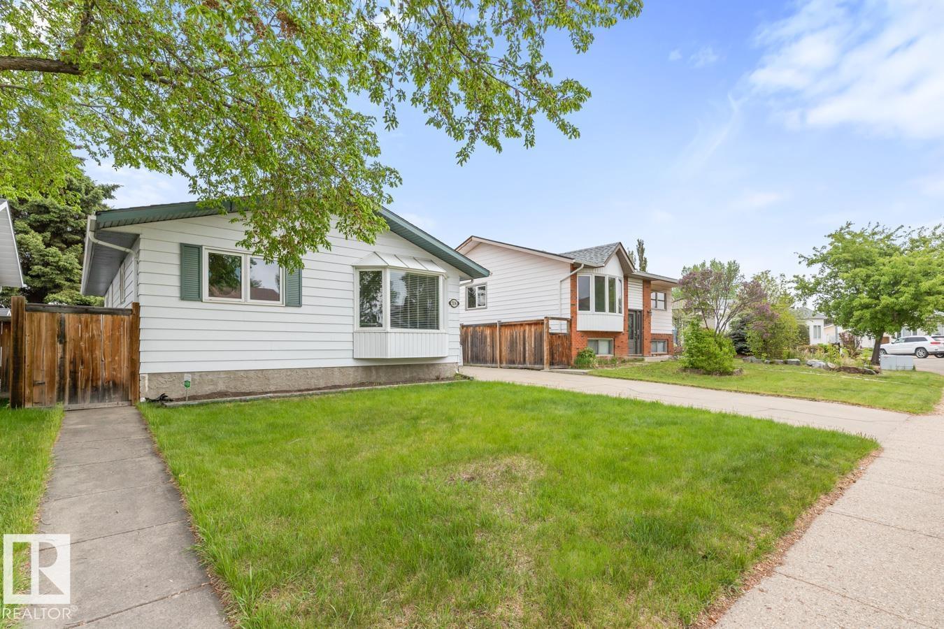 Photo 4 of 5116 14 Av Nw, Edmonton AB