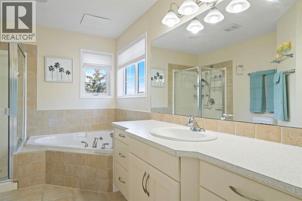 Single Family House for Sale in  Everwillow Close SW Evergreen Calgary 