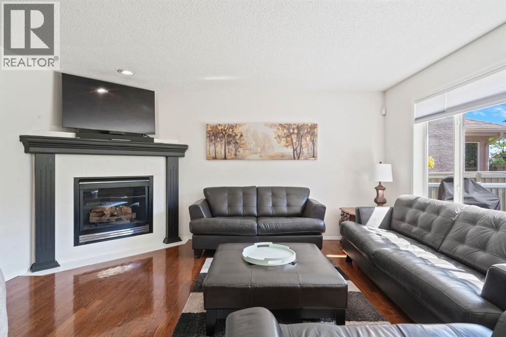 Single Family House for Sale in  Everwillow Close SW Evergreen Calgary 