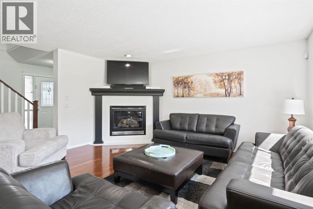 Single Family House for Sale in  Everwillow Close SW Evergreen Calgary 