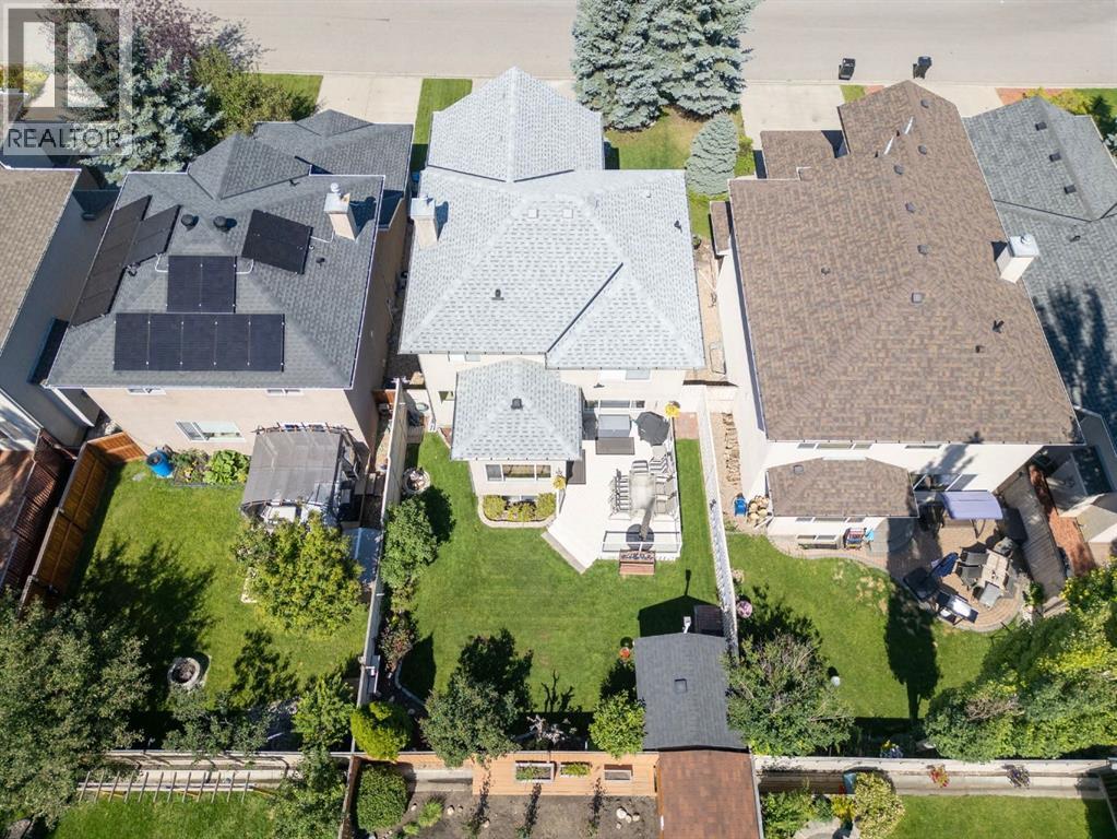 Single Family House for Sale in  Everwillow Close SW Evergreen Calgary 