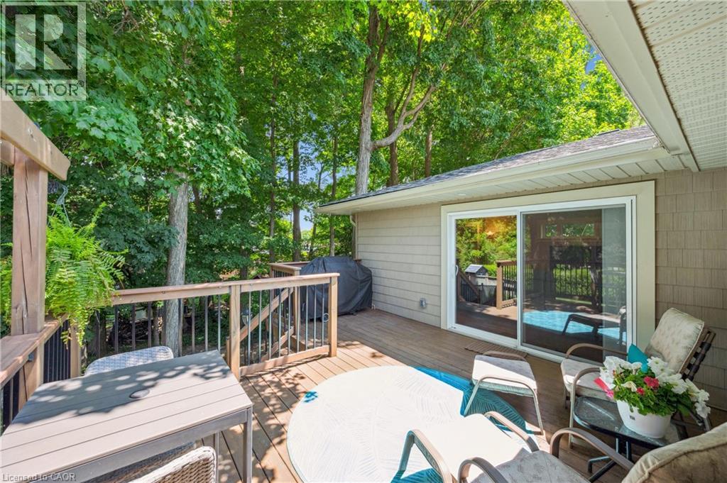 Photo 20 of 558 Elm Ridge Place, Waterloo ON