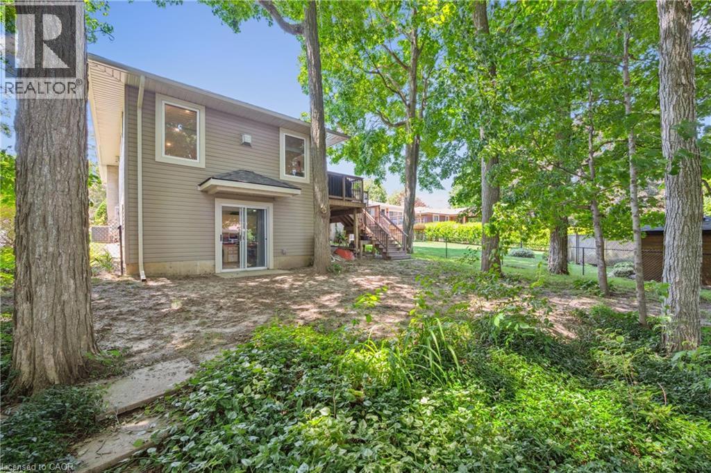 Photo 34 of 558 Elm Ridge Place, Waterloo ON