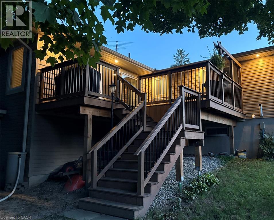 Photo 37 of 558 Elm Ridge Place, Waterloo ON