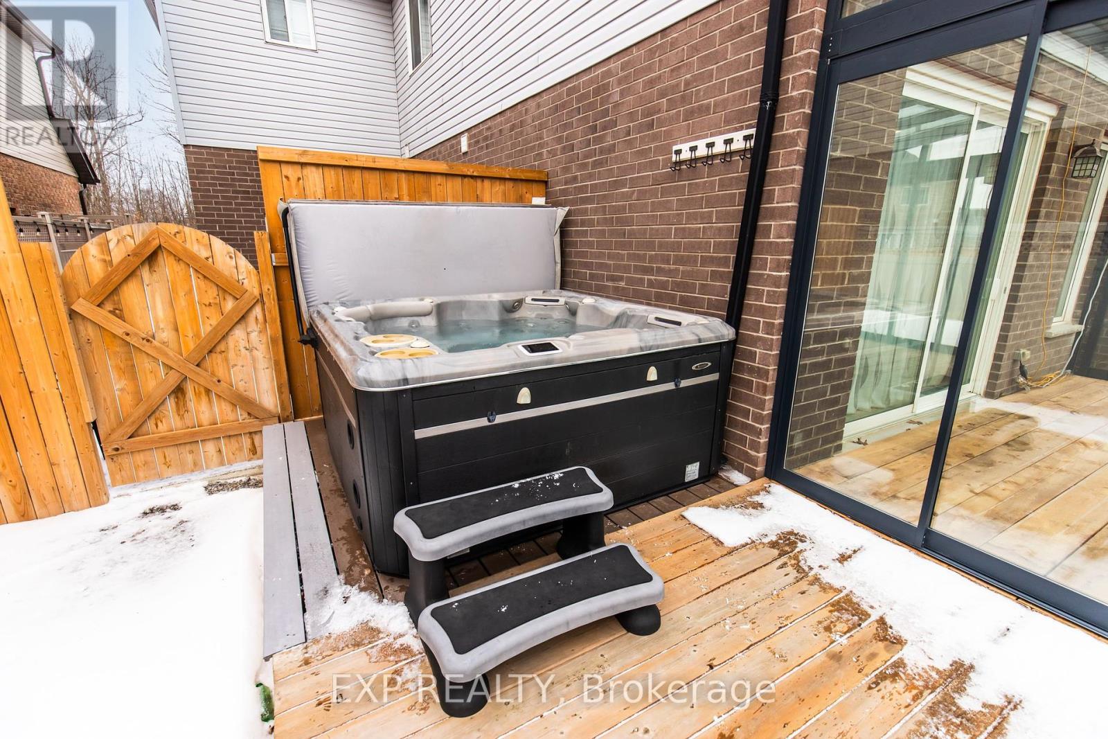 Photo 21 of 6544 Sam Iorfida Drive, Niagara Falls ON