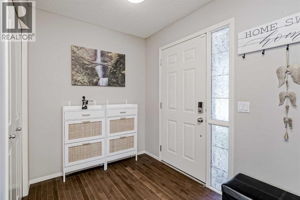Single Family House for Sale in  Everstone Drive SW Evergreen Calgary 