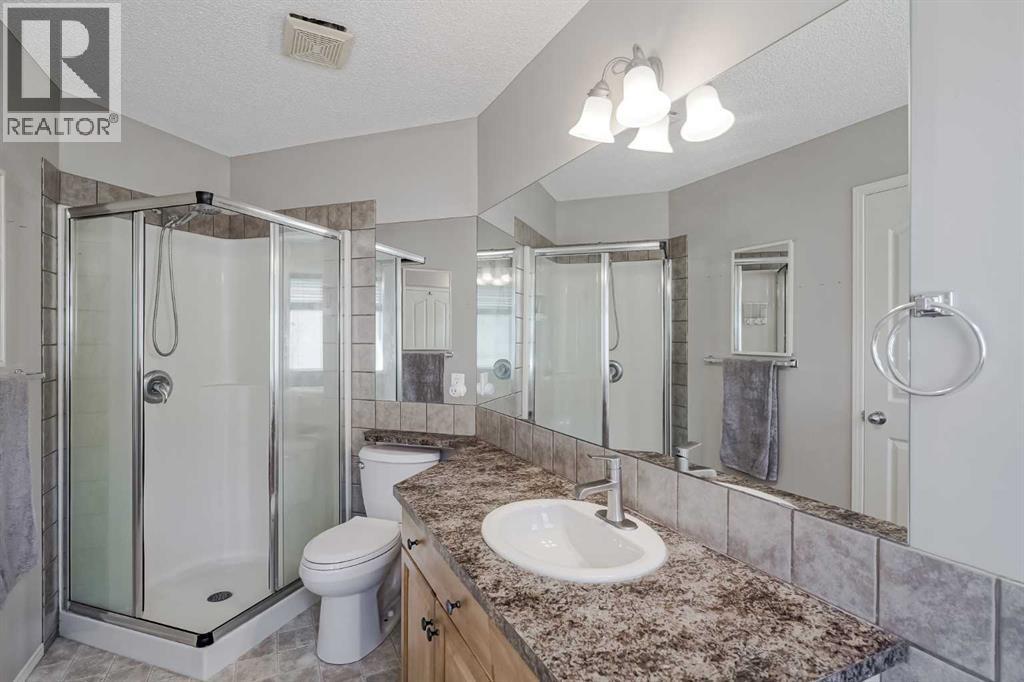Single Family House for Sale in  Everstone Drive SW Evergreen Calgary 