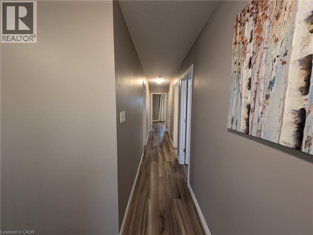Photo 15 of 44 Postmaster Drive, Kitchener ON
