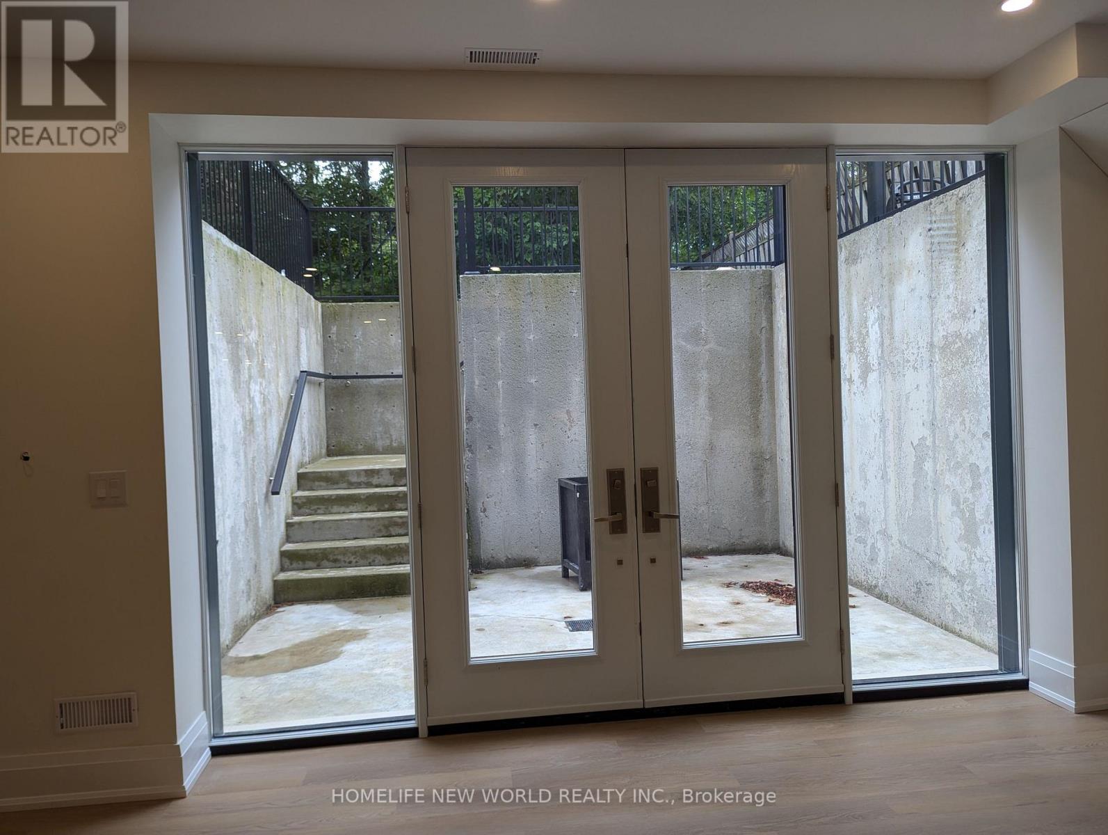 Photo 5 of Basement 32 Canham Crescent, Toronto ON