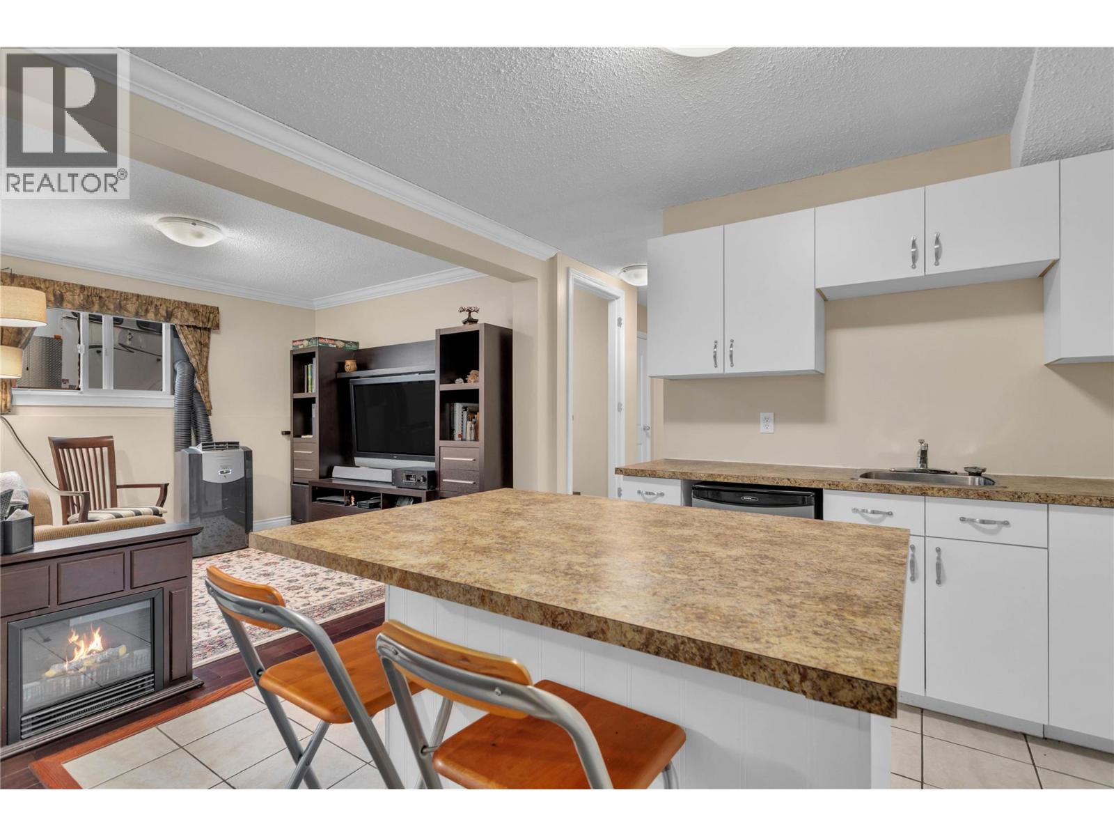  612 Milex Court, Kelowna