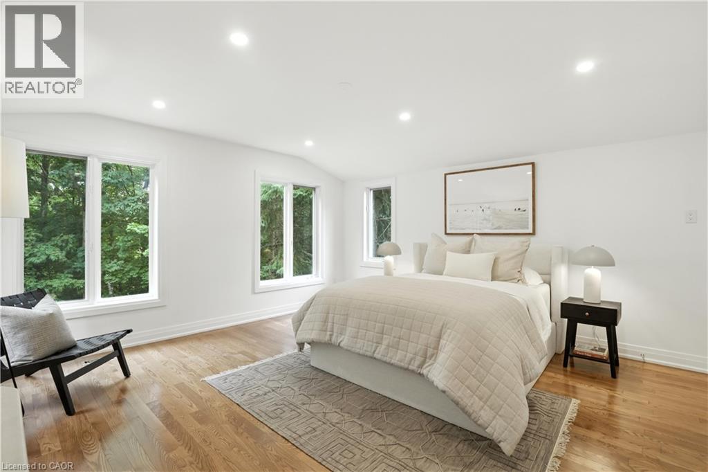 Photo 17 of 821 Shadeland Avenue, Burlington ON