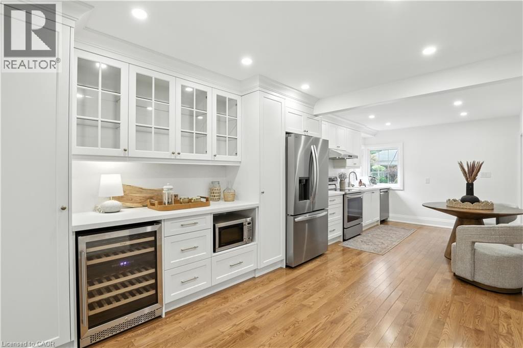 Photo 30 of 821 Shadeland Avenue, Burlington ON