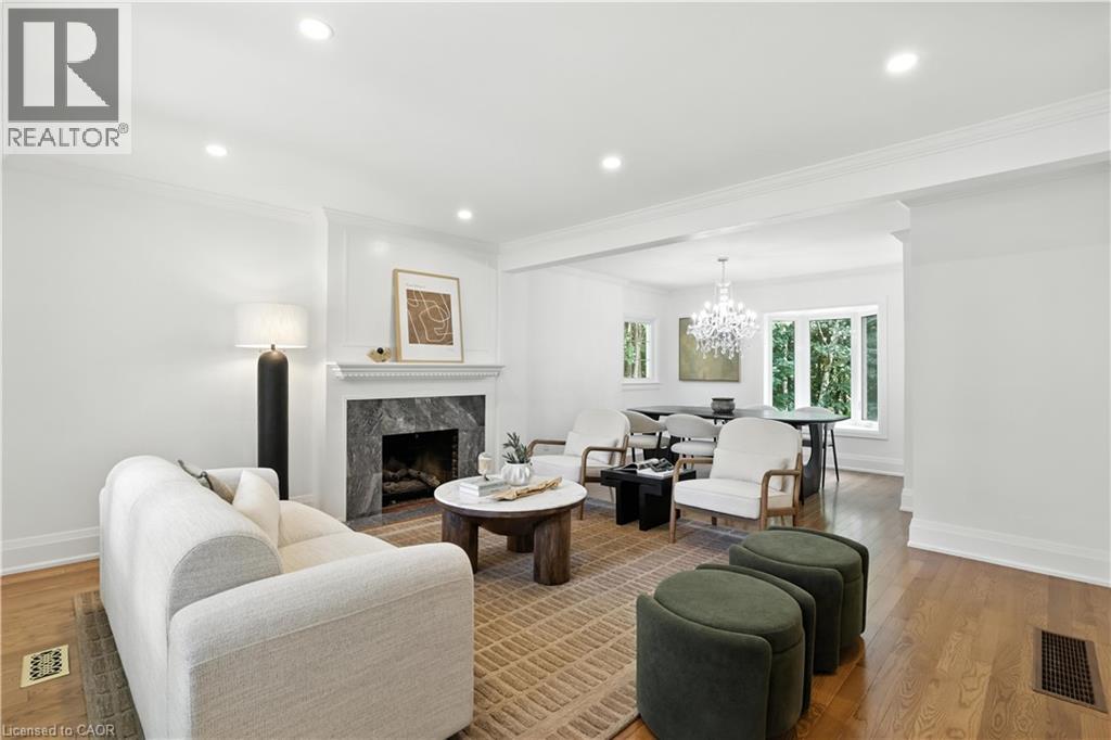 Photo 22 of 821 Shadeland Avenue, Burlington ON