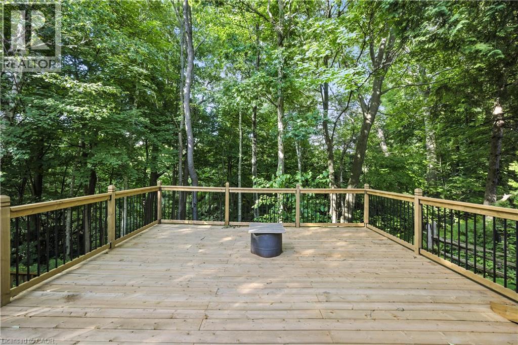 Photo 15 of 821 Shadeland Avenue, Burlington ON