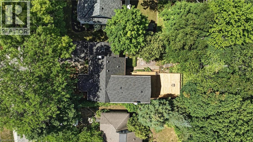 Photo 35 of 821 Shadeland Avenue, Burlington ON