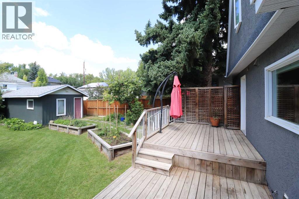 Photo 32 of 418 15 Street S, Lethbridge AB