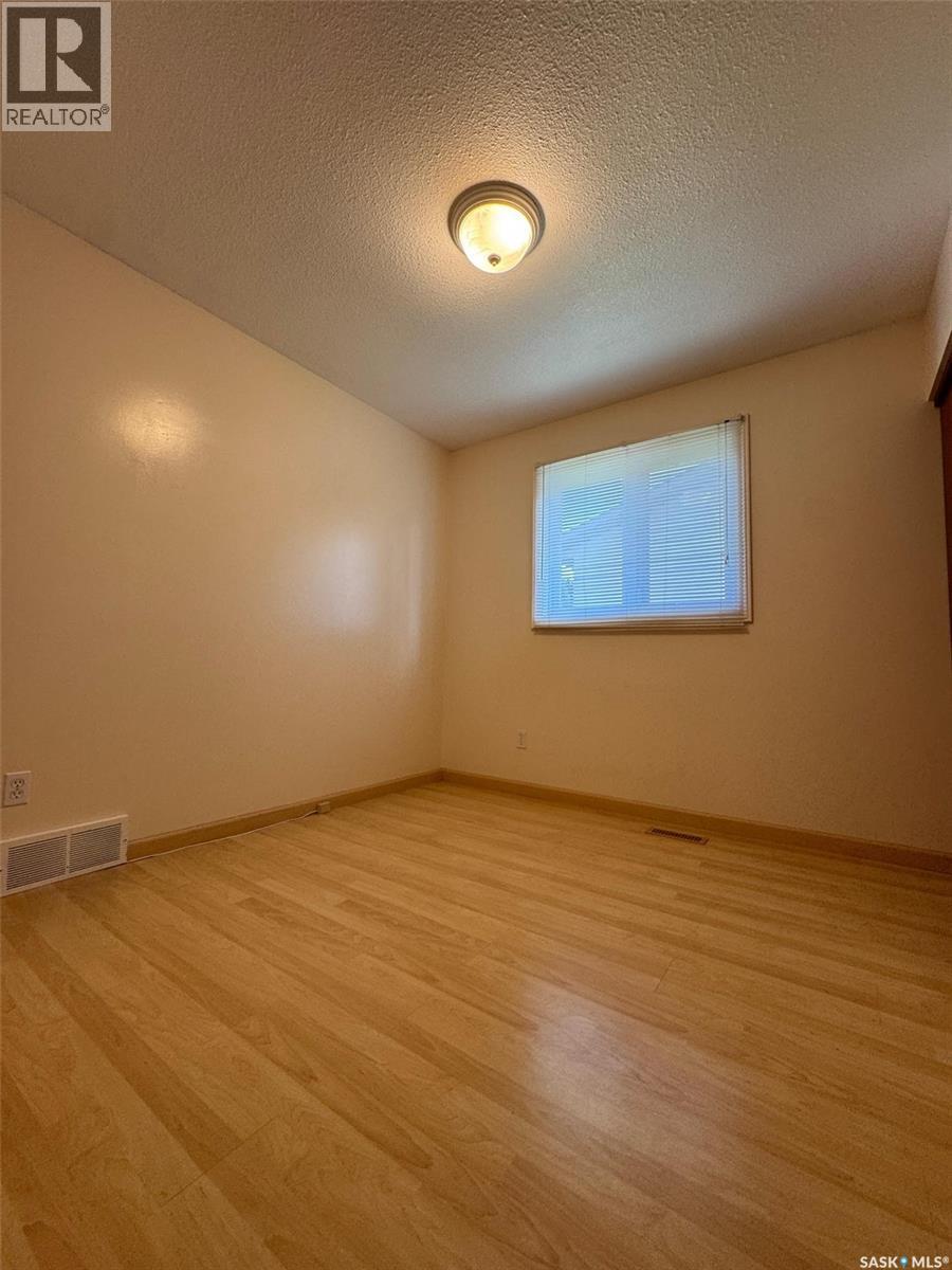 Photo 24 of 418 Emerald Crescent, Saskatoon SK