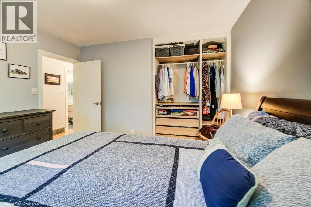 Photo 24 of 21 Ruskview Road, Kitchener ON