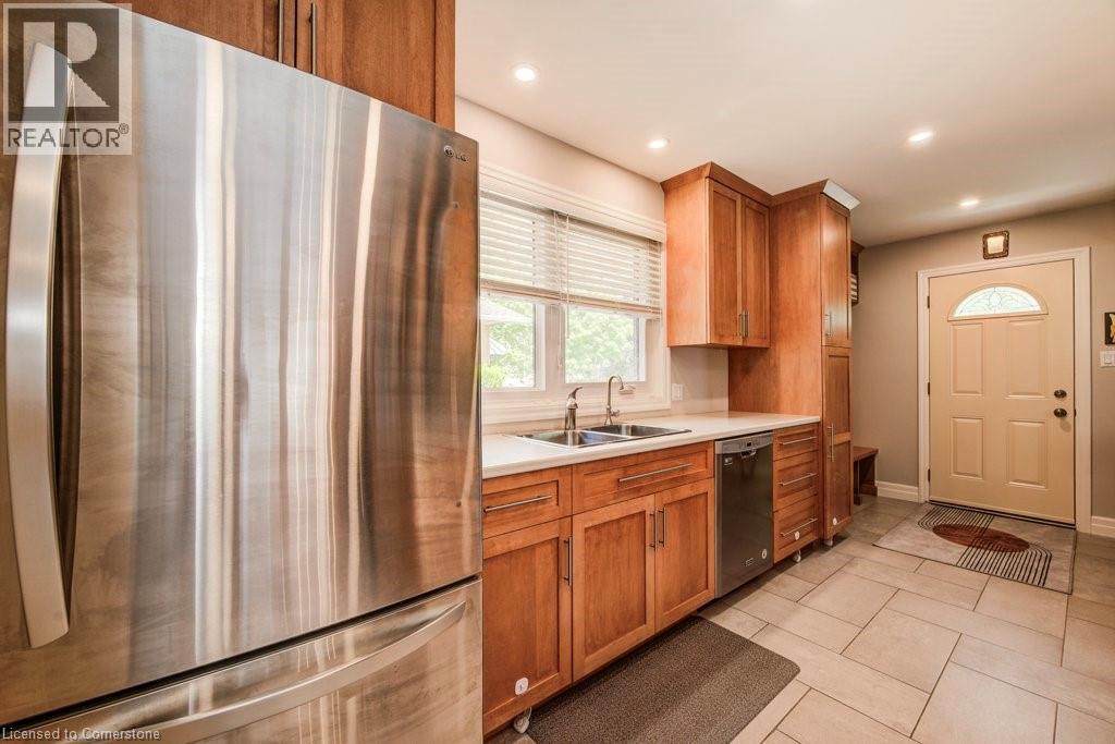 Photo 19 of 21 Ruskview Road, Kitchener ON
