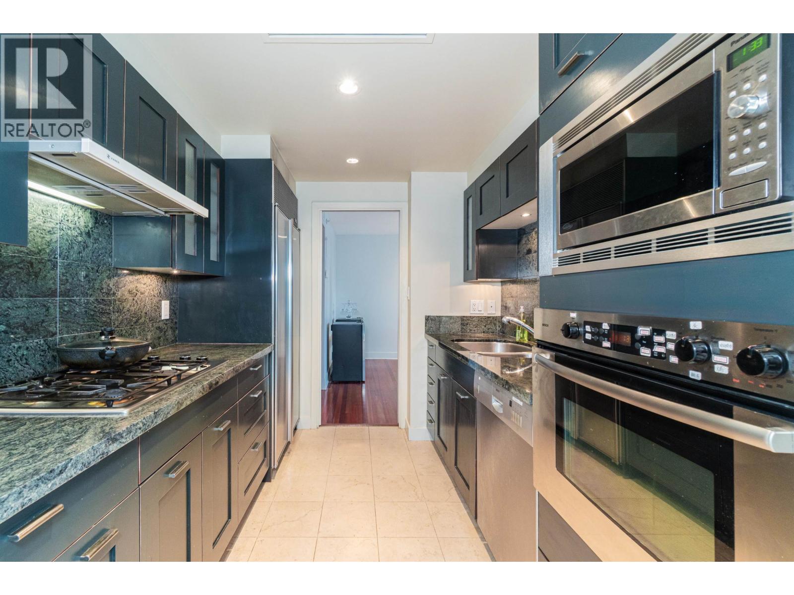 Photo 13 of 1102 590 Nicola Street, Vancouver BC